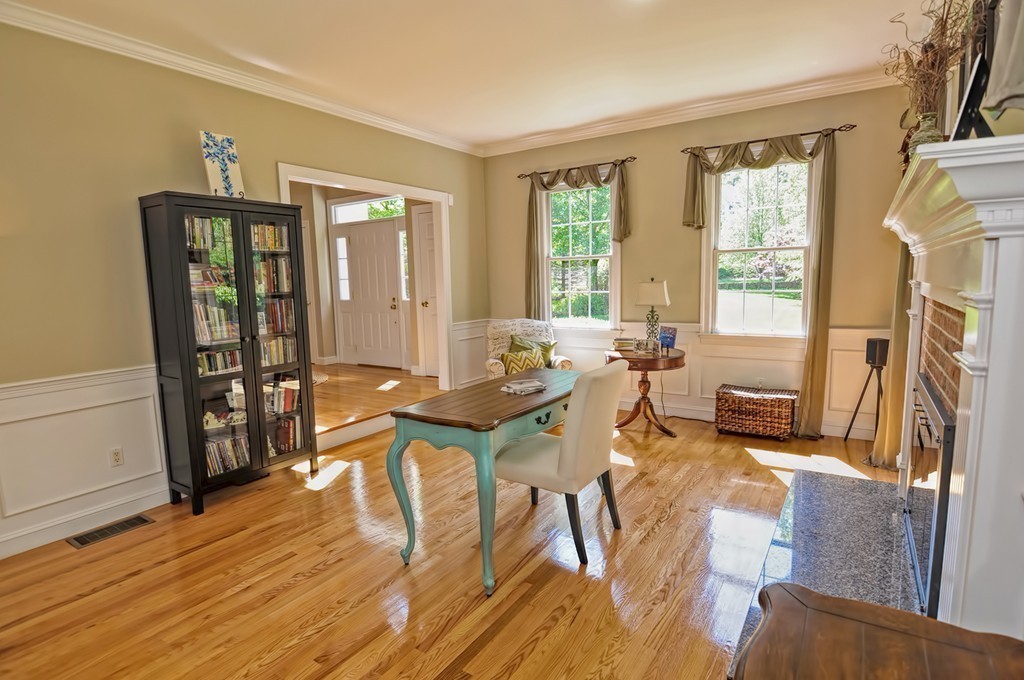 34 Falcon Ridge Drive Hopkinton, MA 01748 - Photo 5 of 29