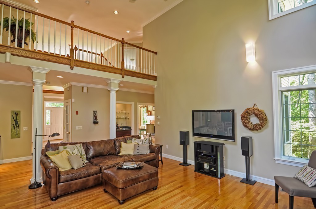 34 Falcon Ridge Drive Hopkinton, MA 01748 - Photo 9 of 29