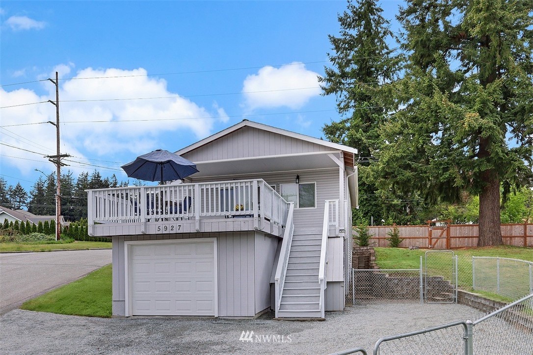5927 Lowell Road Everett, WA 98203 - Photo 1 of 18