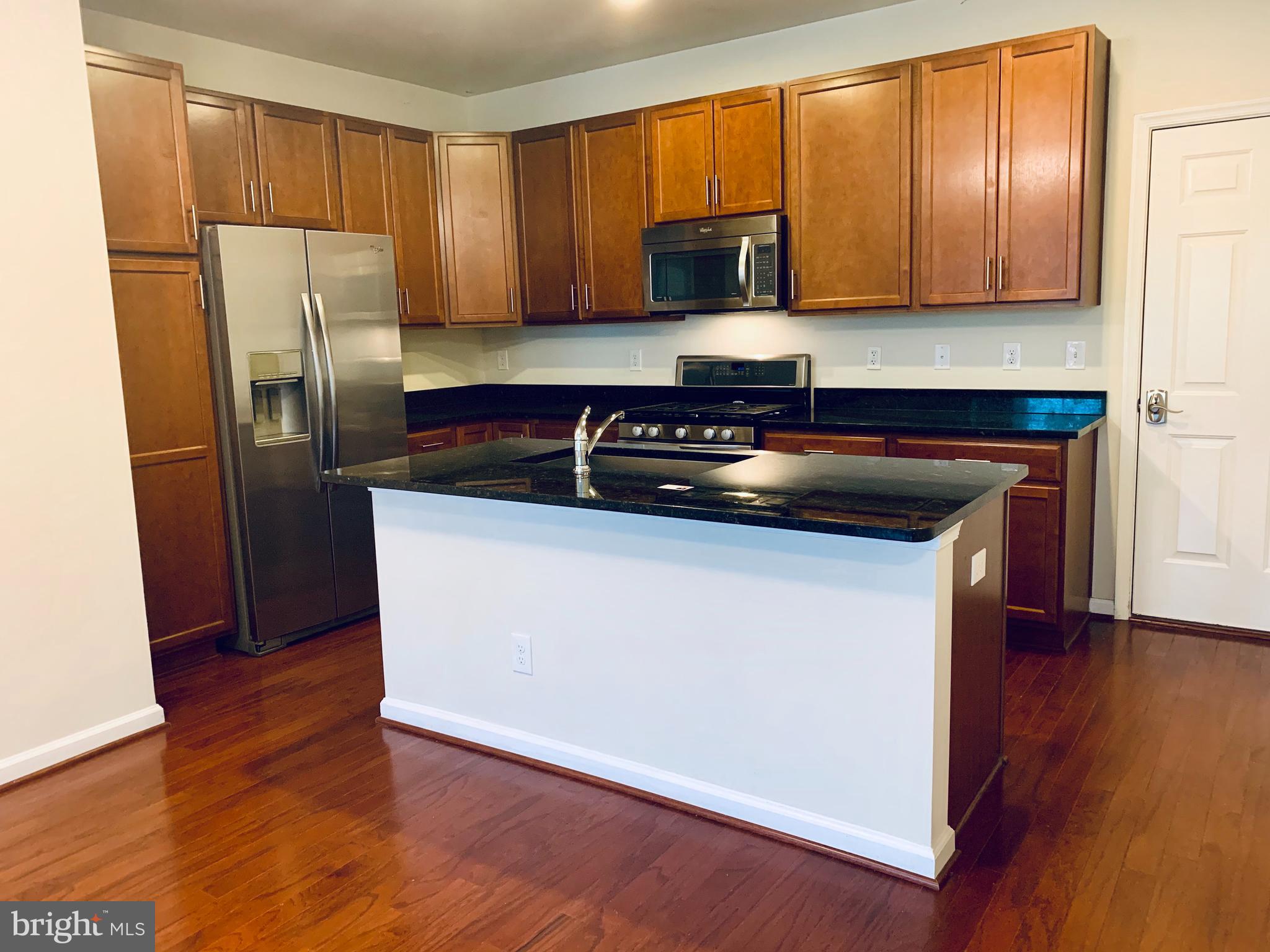 3038 Rittenhouse Circle, Unit 43 Fairfax, VA 22031 - Photo 5 of 13