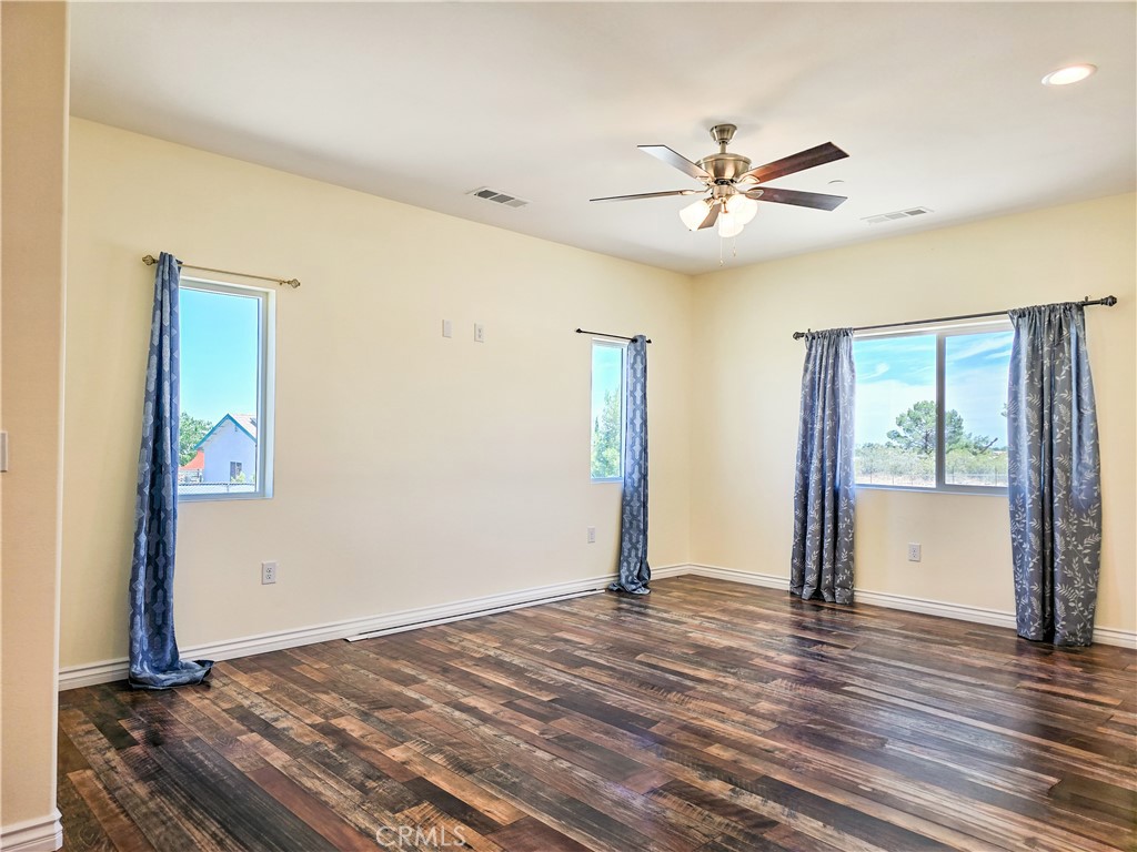 11462 Prado Road Pinon Hills, CA 92372 - Photo 25 of 133