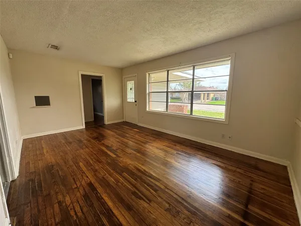 $1,500 | 8719 Tilgham Street, Houston, TX 77029