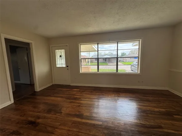 $1,500 | 8719 Tilgham Street, Houston, TX 77029