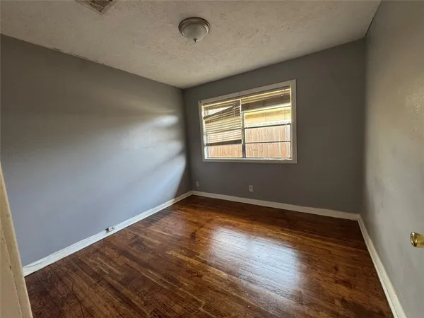 $1,500 | 8719 Tilgham Street, Houston, TX 77029