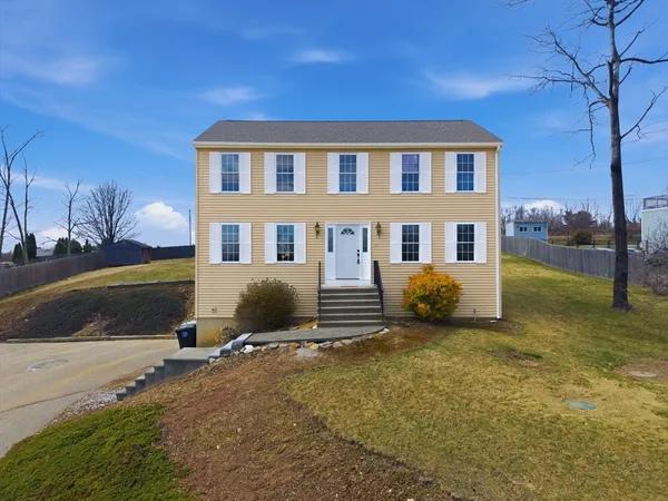 $450,000 | 69 Ellis Road, Southbridge, MA 01550