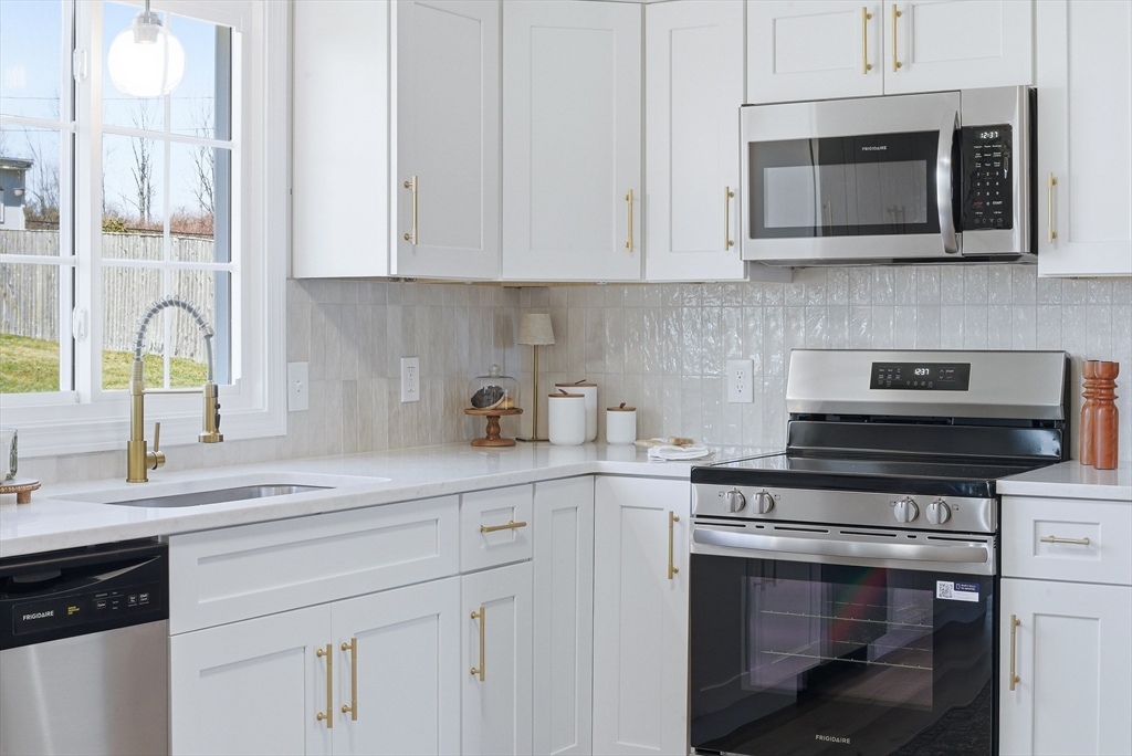 69 Ellis Road Southbridge, MA 01550 - Photo 16 of 42 Gallery Image 16