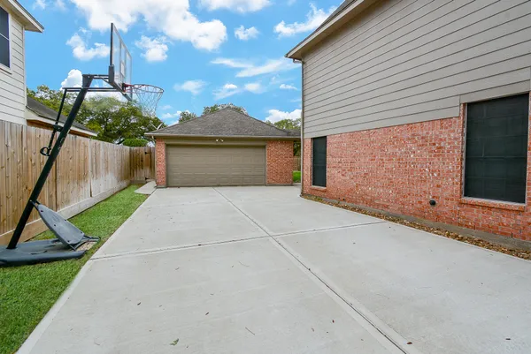 $3,000 | 406 Billingford Drive, Katy, TX 77450