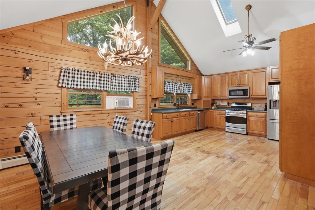 23 Lyman Barnes Road Brimfield, MA 01010 - Photo 13 of 31