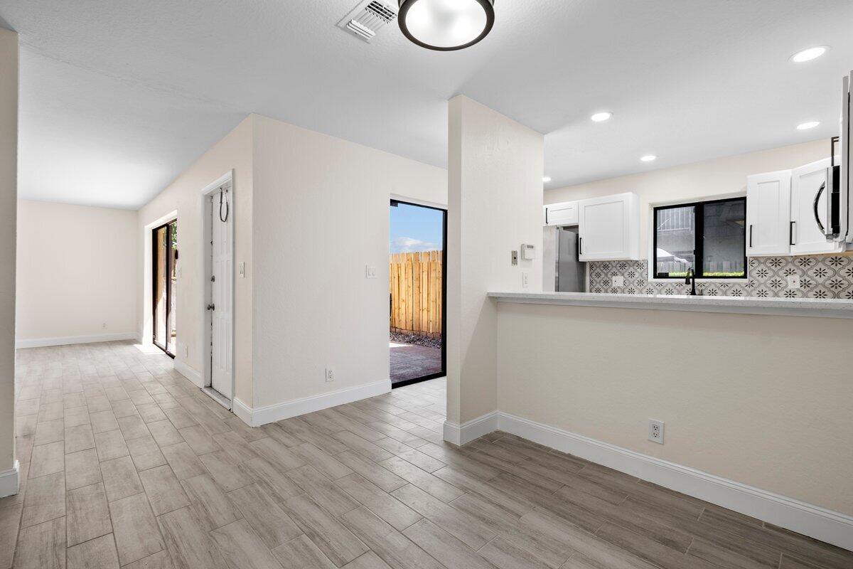 4587 Cherry Road West Palm Beach, FL 33417 - Photo 6 of 19 JLC_7748