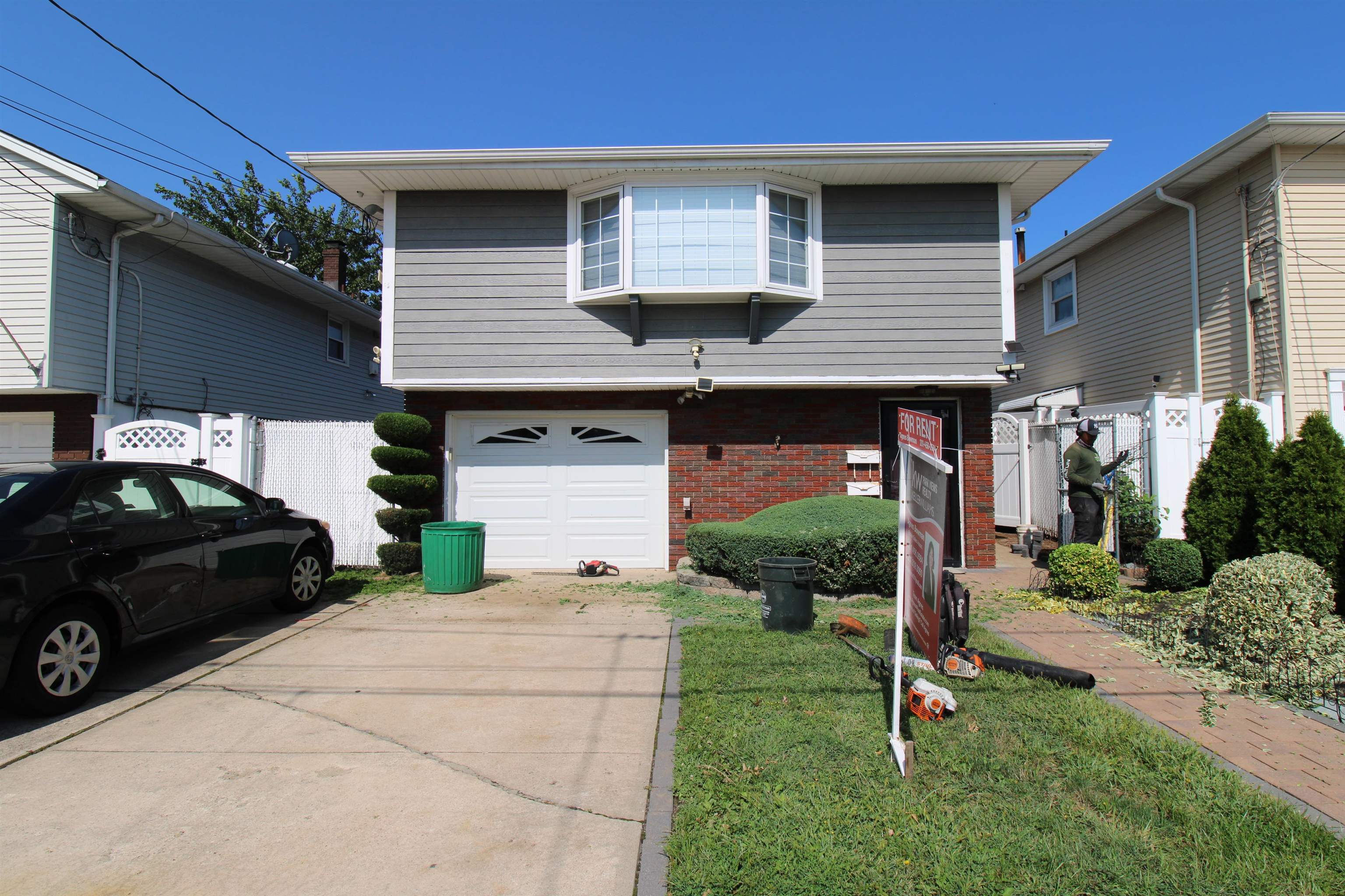 803 2nd Street, Unit 2 Secaucus, NJ 07094 - Photo 14 of 29 a view of a house with a yard