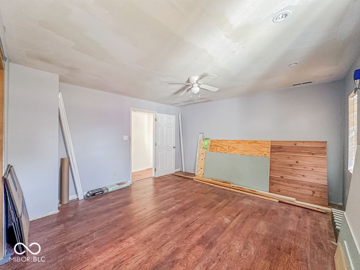 6616 Thompson Road Indianapolis, IN 46241 - Photo 16 of 35