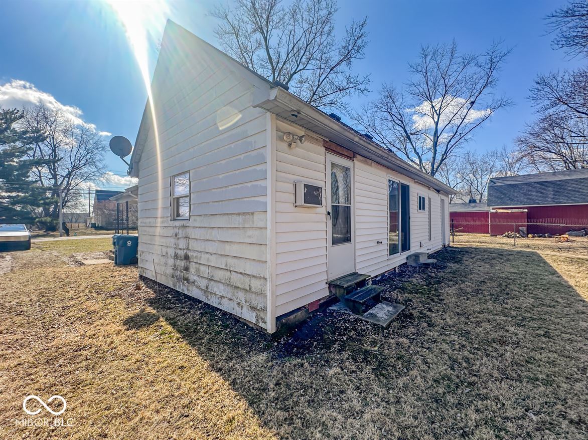 6616 Thompson Road Indianapolis, IN 46241 - Photo 6 of 35