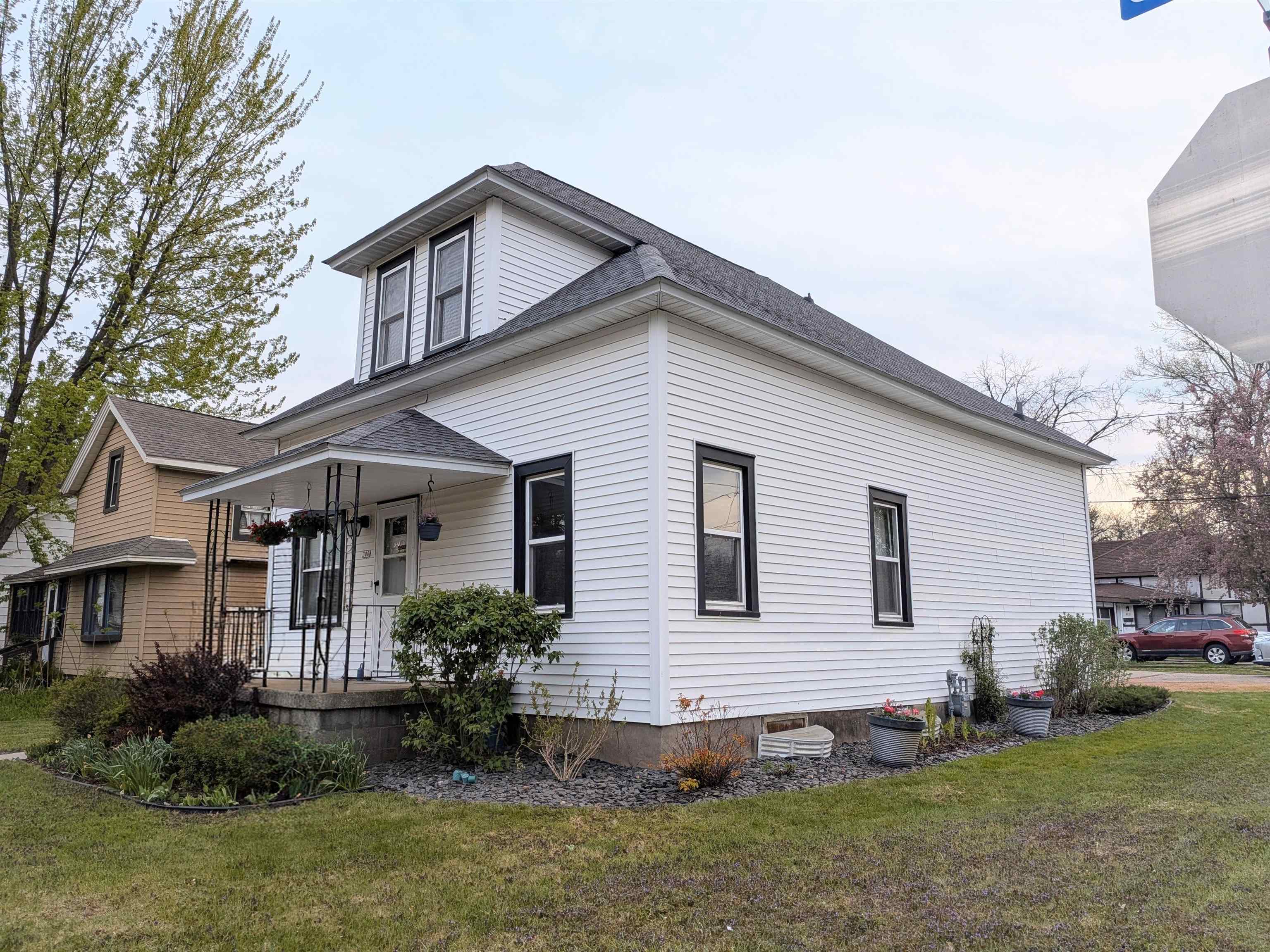 300 2nd Street Stevens Point, WI 54481 - Photo 2 of 42
