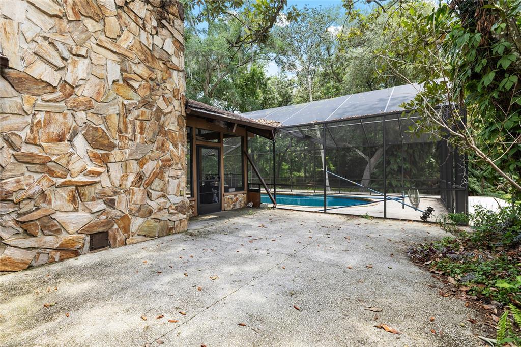 181 North Smokey Mountain Road Seffner, FL 33584 - Photo 59 of 61