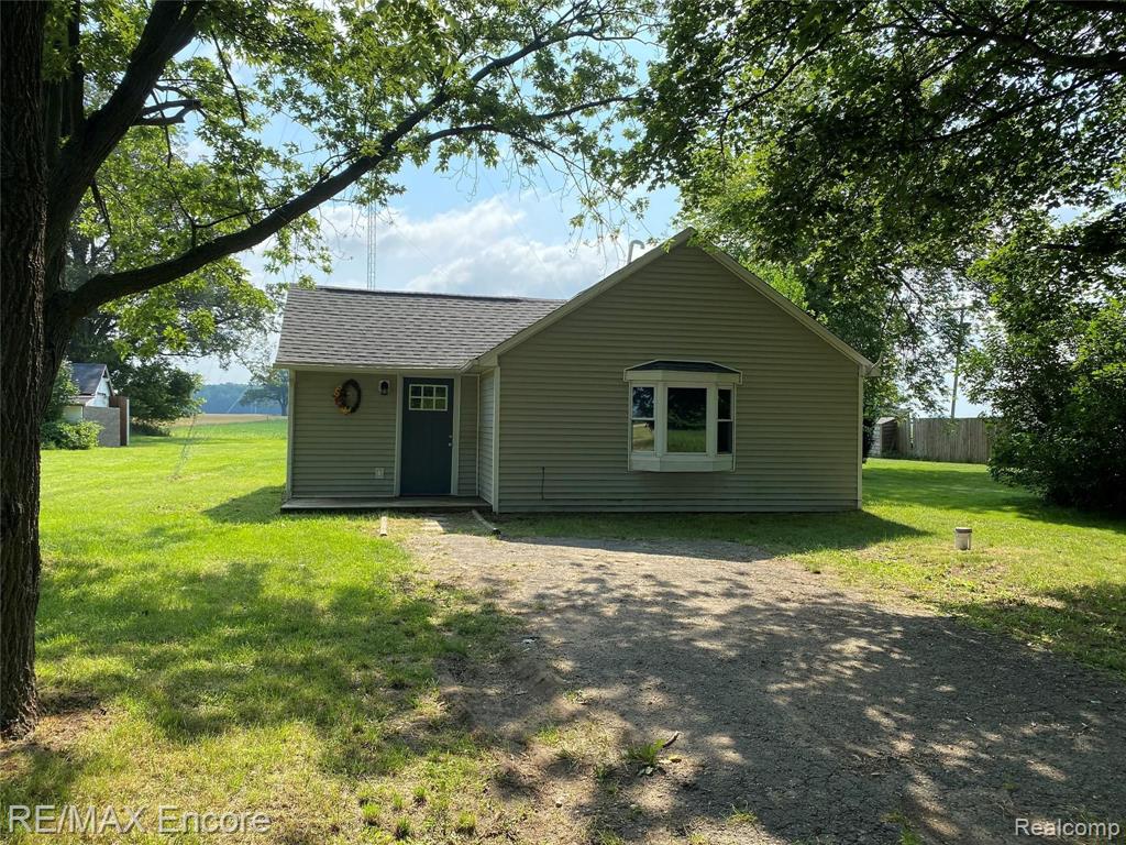 7740 Cram Road Owosso, MI 48867 - Photo 4 of 30
