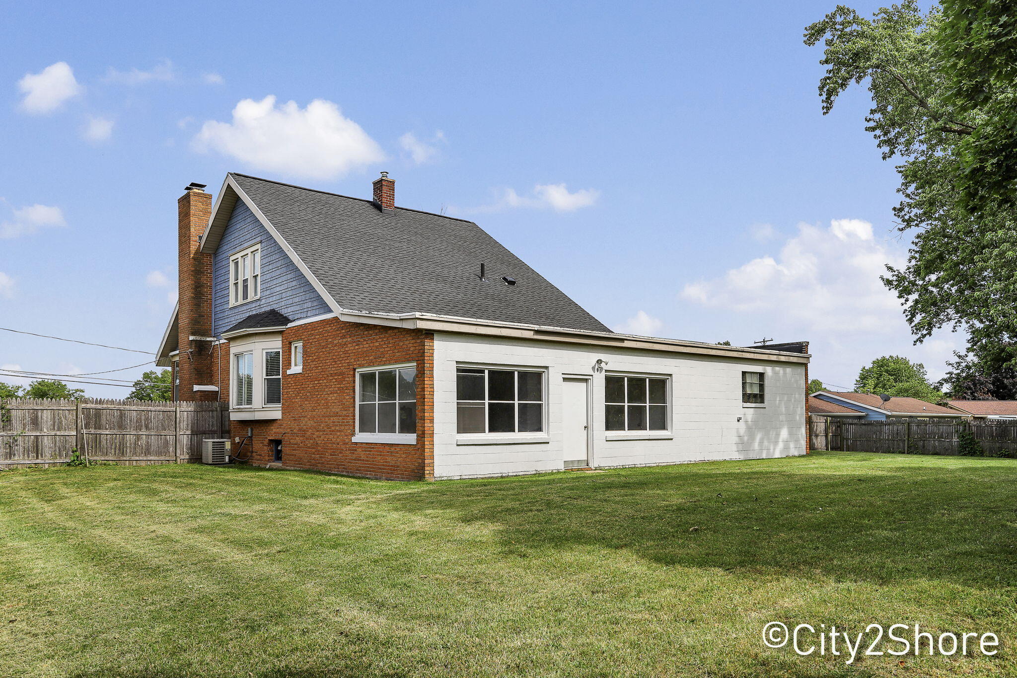 2235 Roys Avenue Southwest Wyoming, MI 49519 - Photo 57 of 81 Back of House