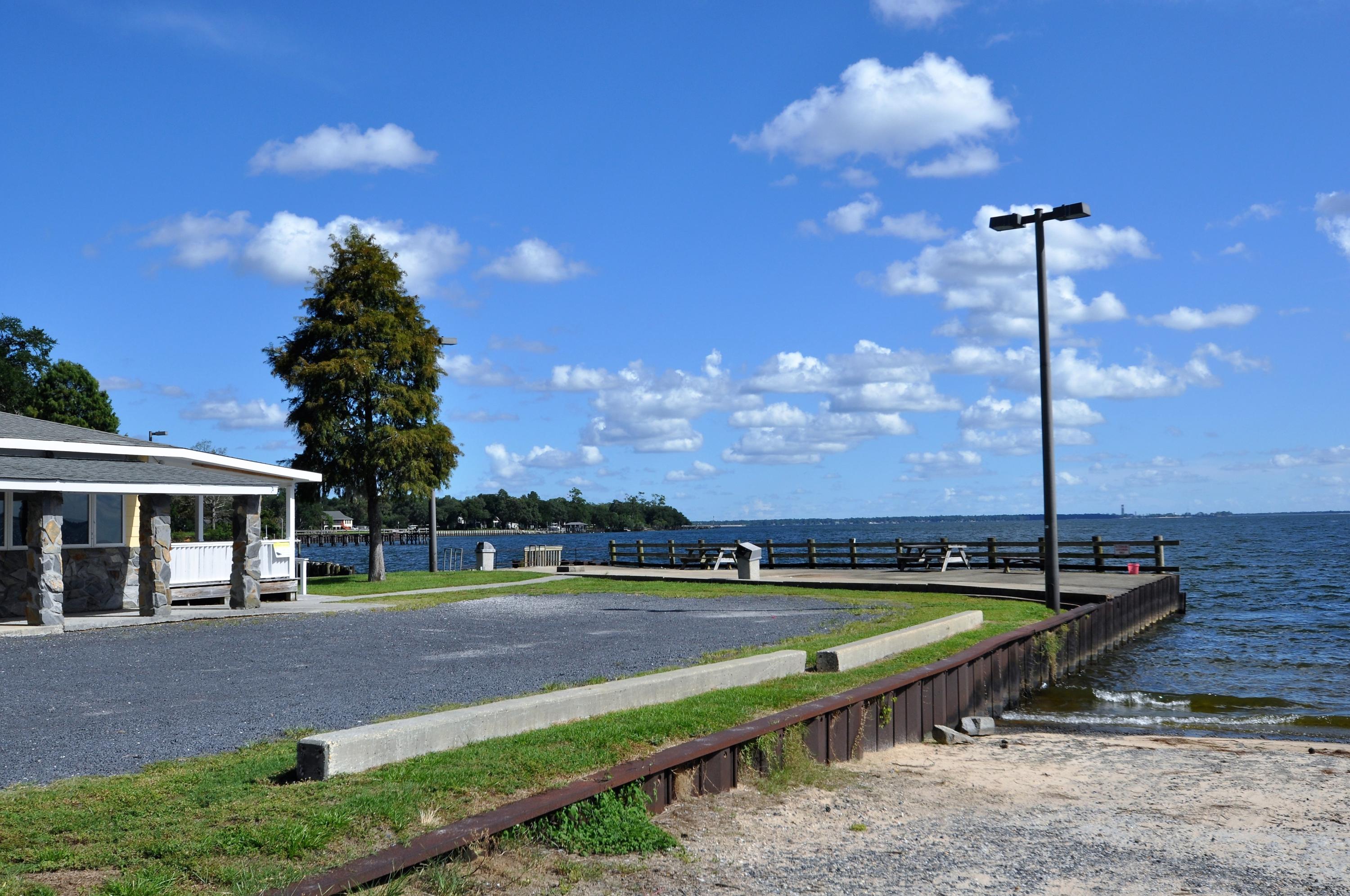 628 Barn Road Bonneau, SC 29431 - Photo 33 of 41 Restaurant & Boat Launch is 2 min away