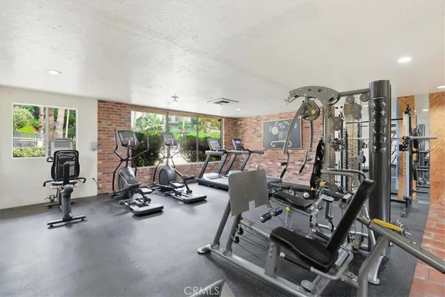 $430,000 | 1517 East Garfield, Unit 32, Glendale, CA 91205