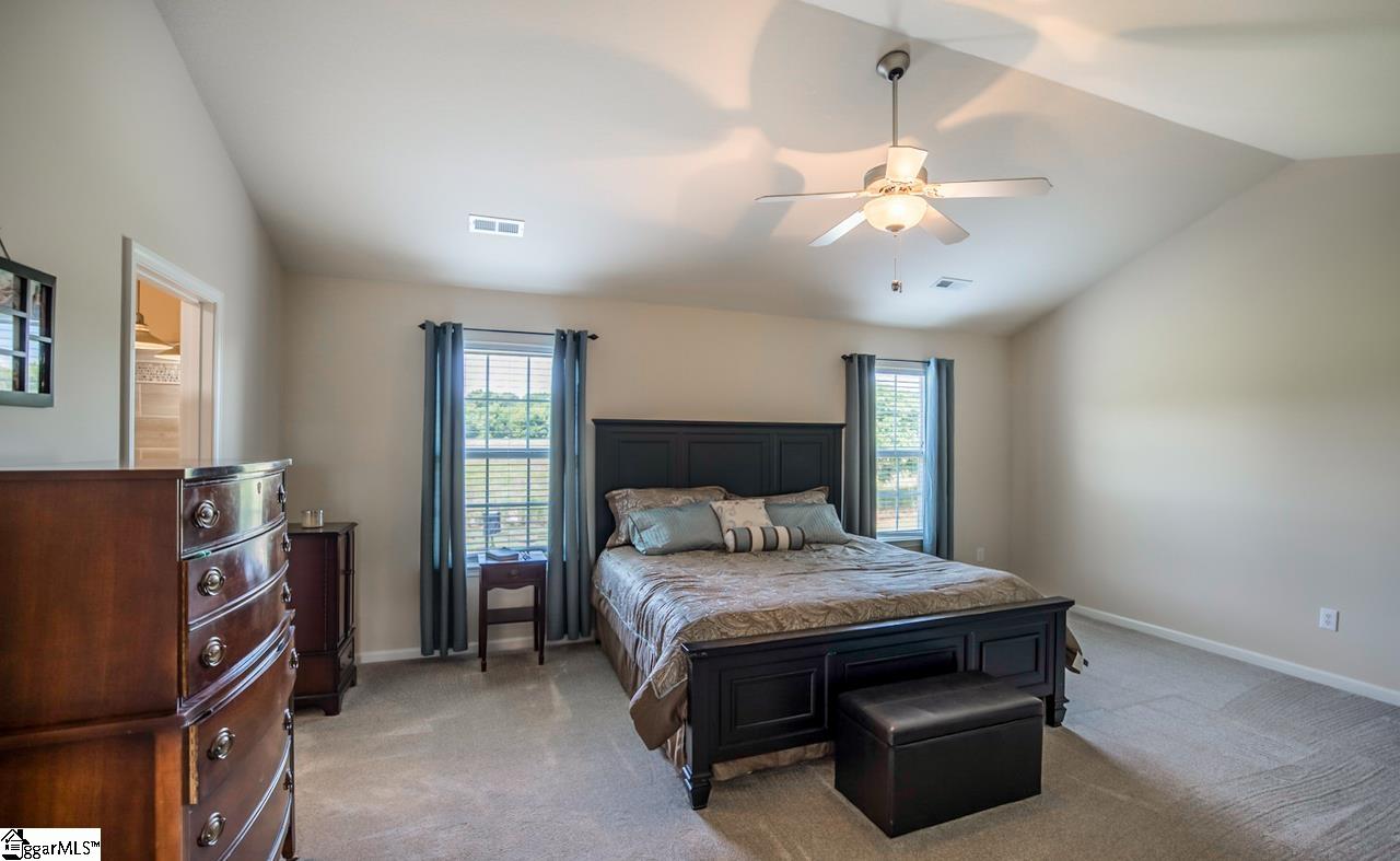 5 Rivers Edge Circle Simpsonville, SC 29680 - Photo 4 of 36