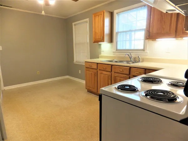 $1,200 | 214 Edgewood Drive, North Augusta, SC 29841