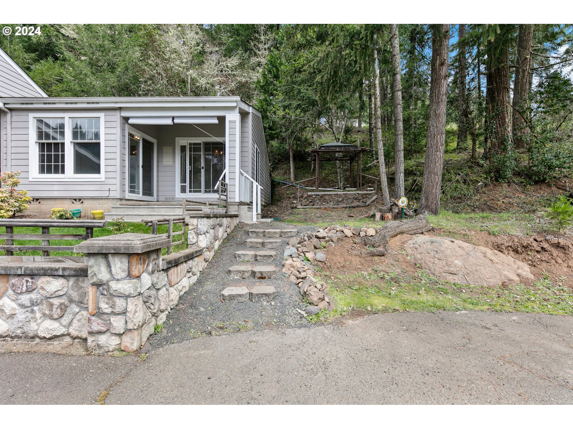 2480 Bennett Creek Road Cottage Grove, OR 97424 - Photo 9 of 39 Gallery Image 9