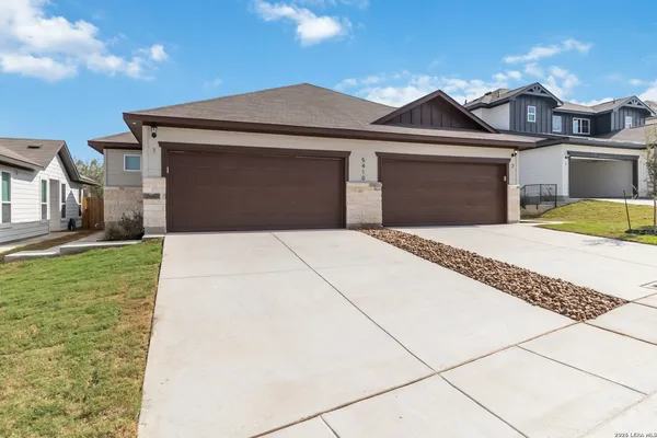 $1,695 | 5119 Cindy Branch, Unit 2, San Antonio, TX 78253