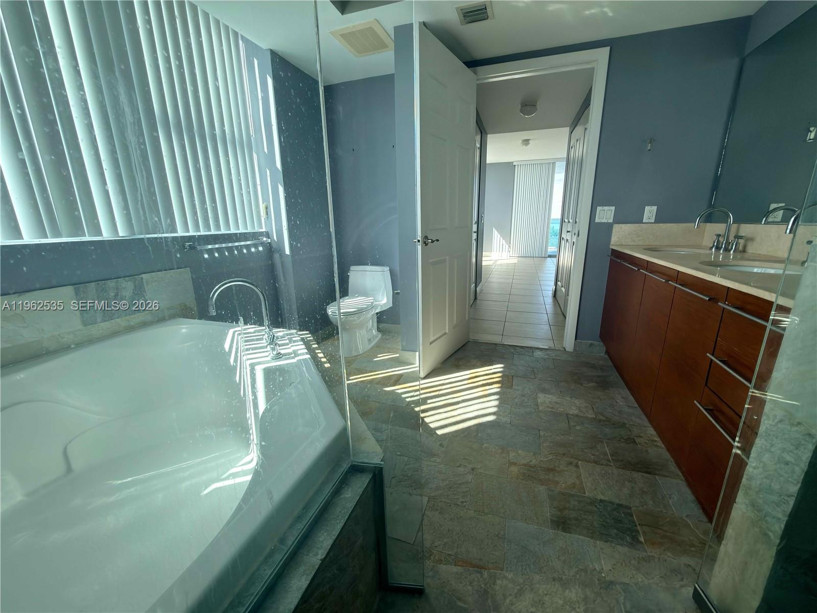 2641 North Flamingo Road, Unit 1701N Sunrise, FL 33323 - Photo 19 of 48