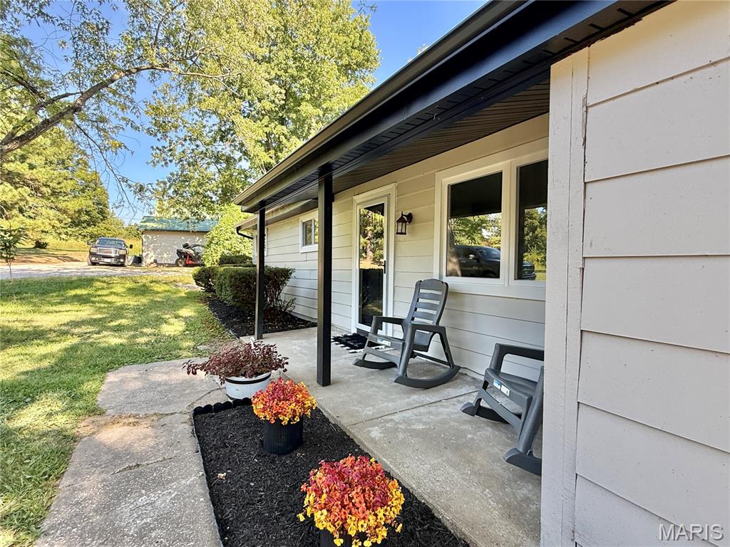 1651 Crystal Heights Road Festus, MO 63028 - Photo 2 of 43 Gallery Image 2