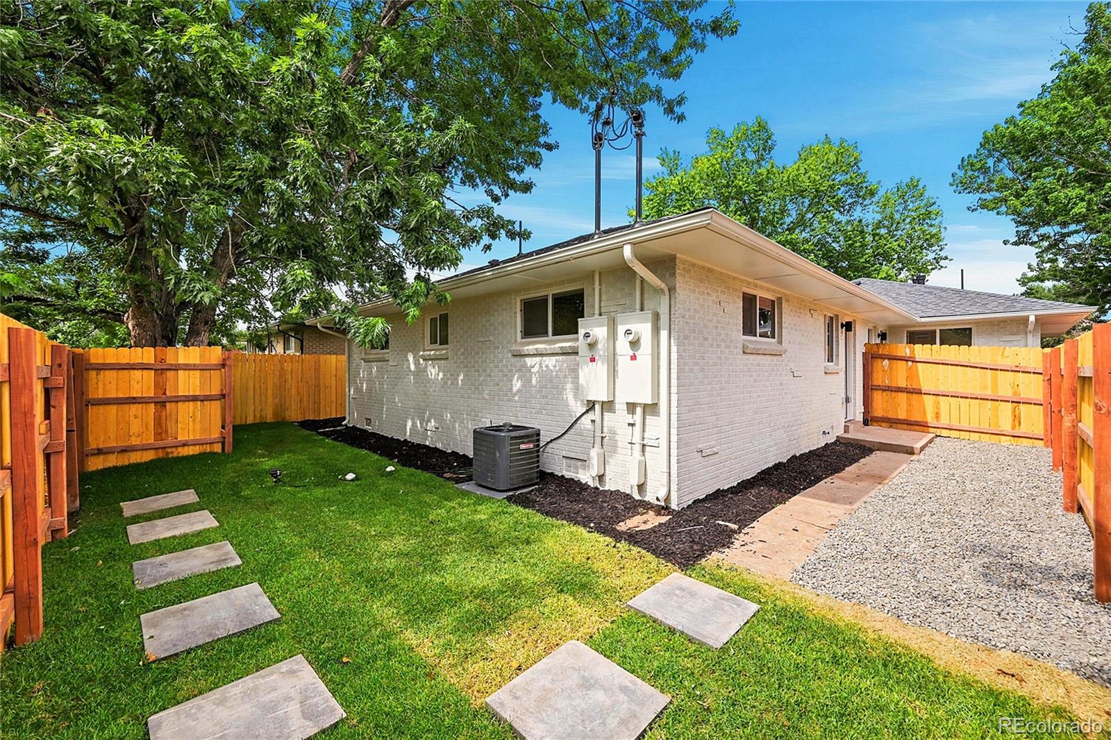 3660 Grape Street Denver, CO 80207 - Photo 12 of 19