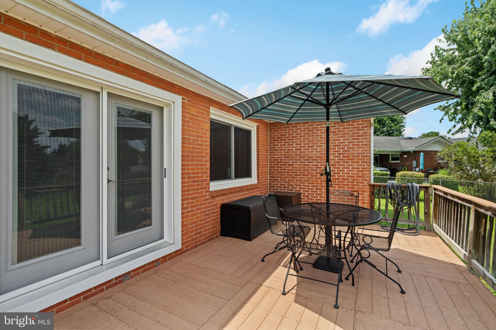 319 Beechcroft Road Winchester, VA 22601 - Photo 10 of 60 TimberTech Deck
