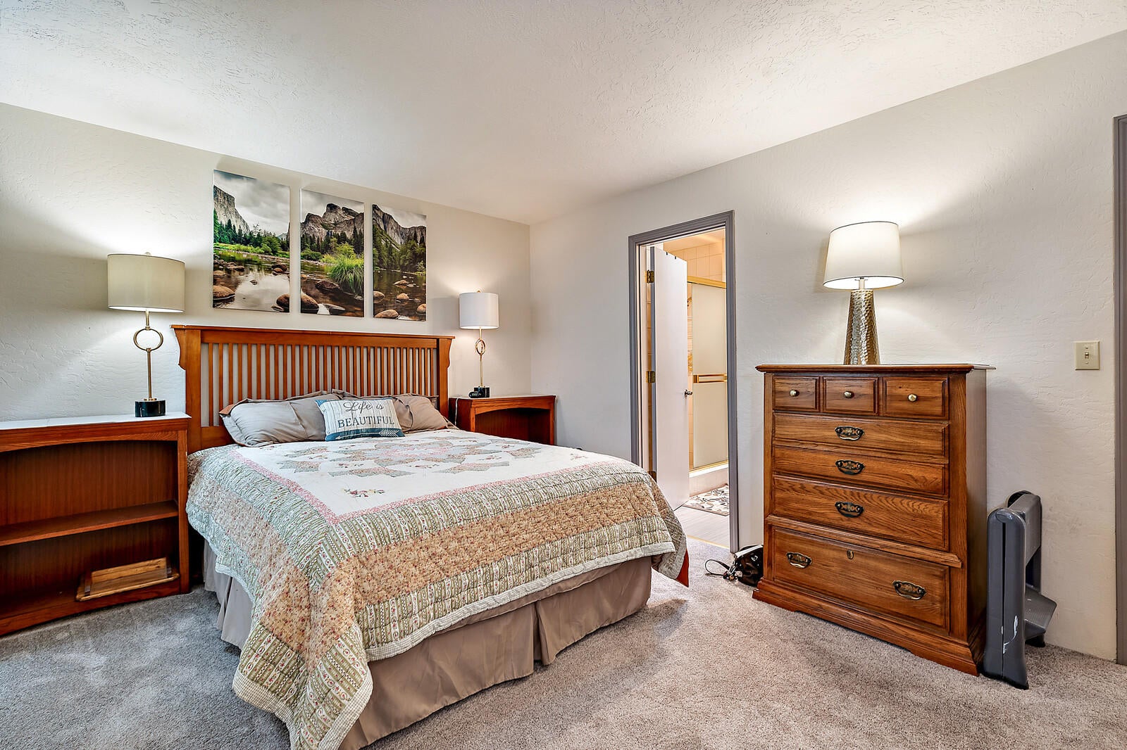 9250 Wagner Creek Road Talent, OR 97540 - Photo 26 of 52 Master bedroom