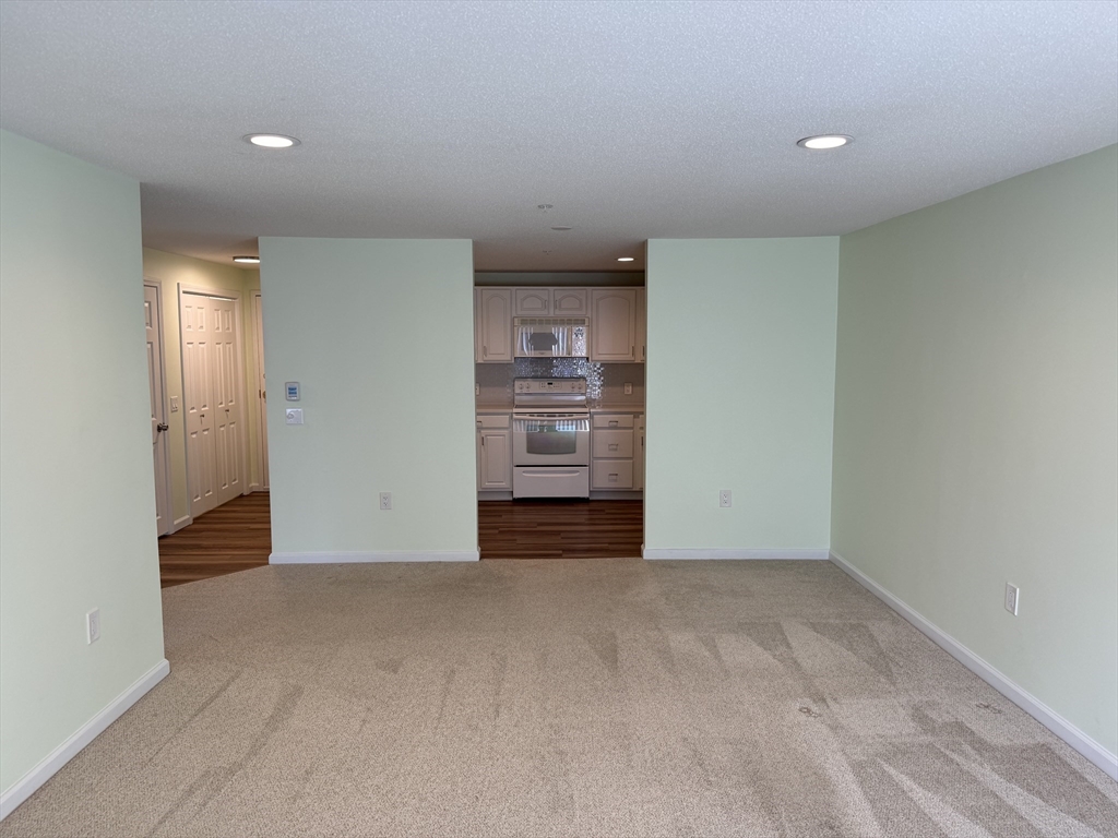 2 Ocean, Unit 3F Gloucester, MA 01930 - Photo 5 of 12