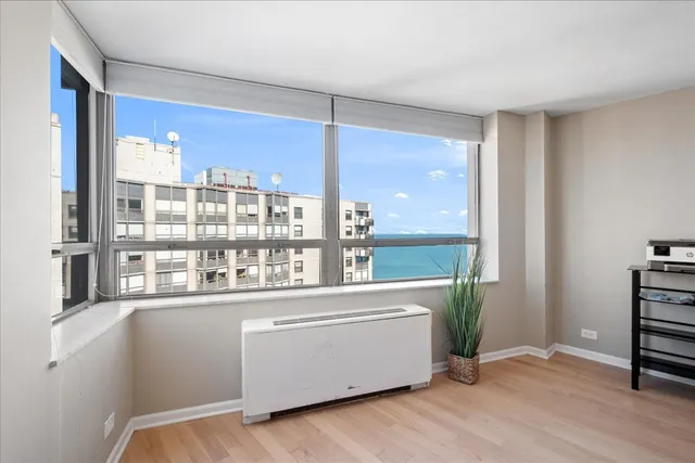 $148,800 | 5701 North Sheridan Road, Unit 29N, Chicago, IL 60660