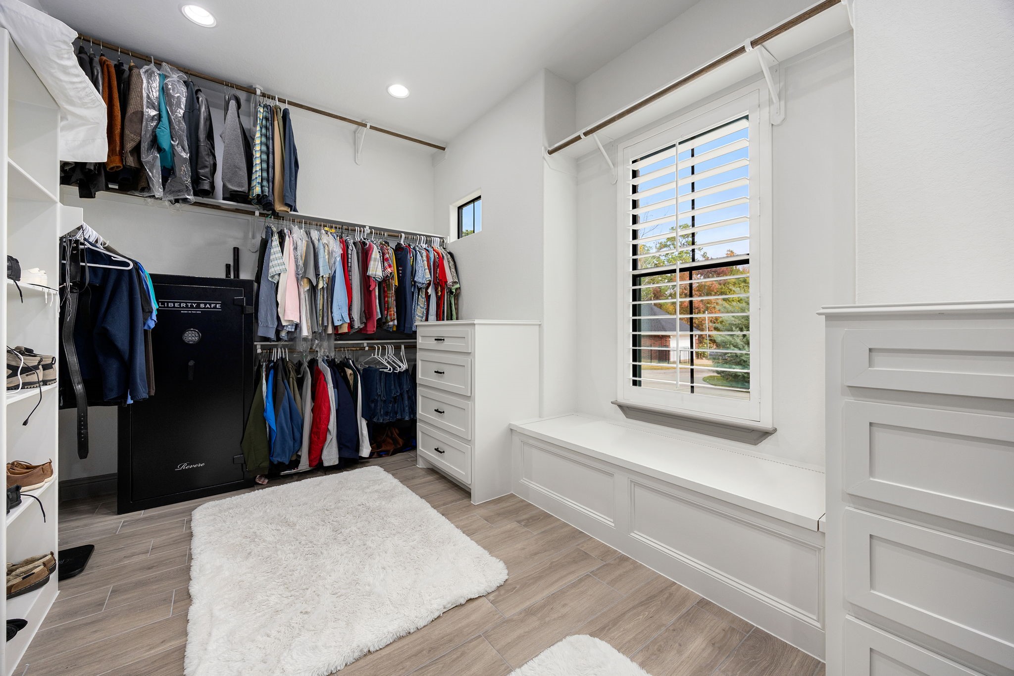 86 Dawns Edge Conroe, TX 77356 - Photo 23 of 50 Another view of the primary walk in closet