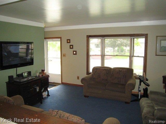 11804 Ran Street Taylor, MI 48180 - Photo 3 of 10 11804 Ran (12)