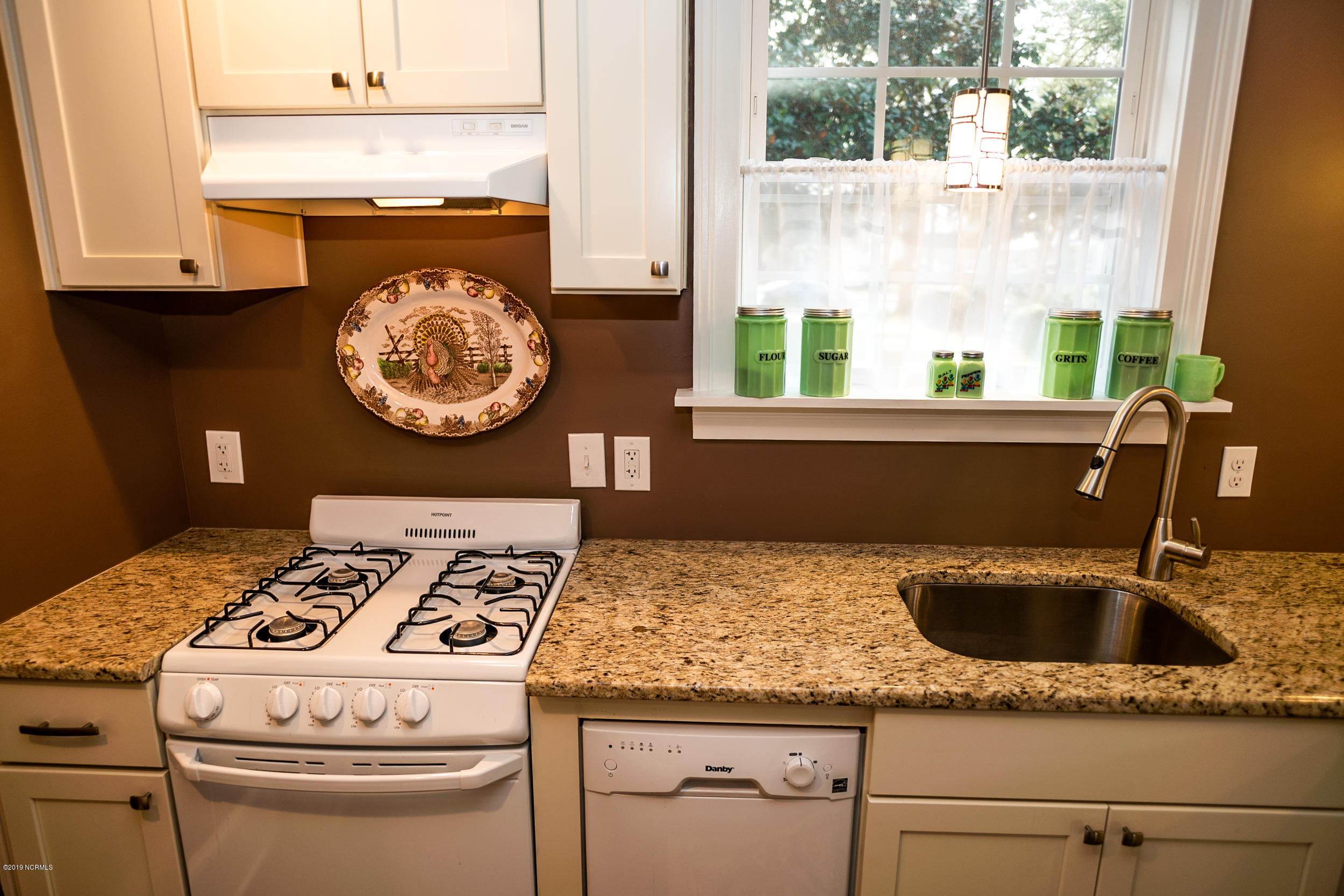 1504 Rhem Avenue New Bern, NC 28560 - Photo 8 of 29 _RAD3703