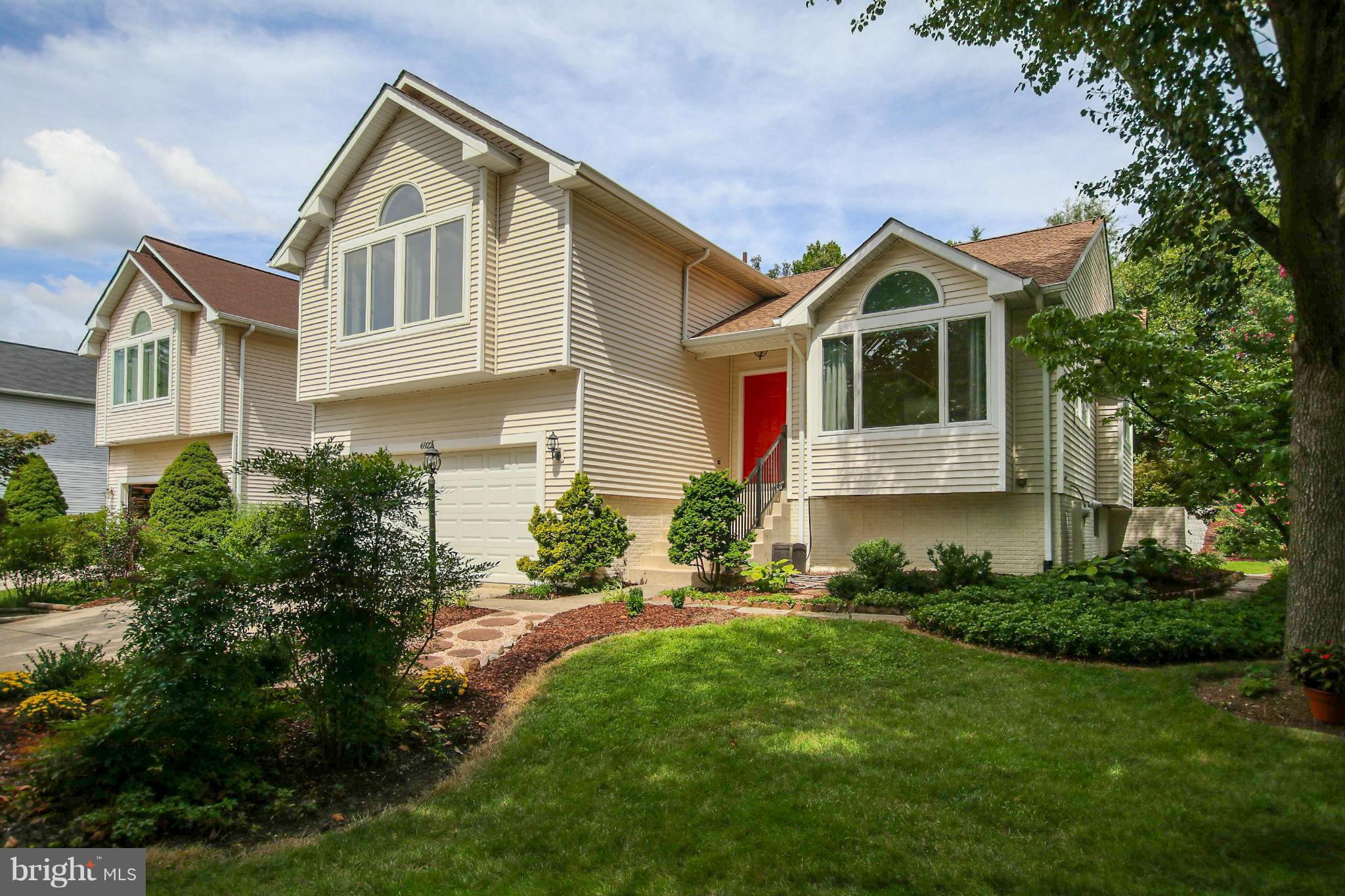 6922 Parchment Rise Columbia, MD 21044 - Photo 2 of 30 Exterior (Front)