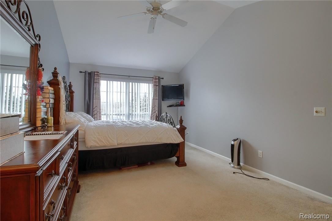 45505 Heather Ridge Drive, Unit 97 Macomb, MI 48044 - Photo 17 of 28 17-Master Bedroom 2nd View.jpg