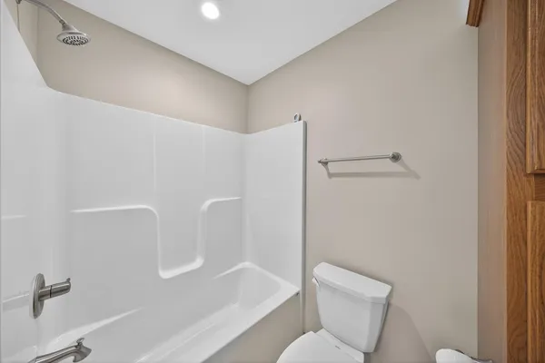$350,000 | 406 Tee Box Lane Northeast, Stewartville, MN 55976