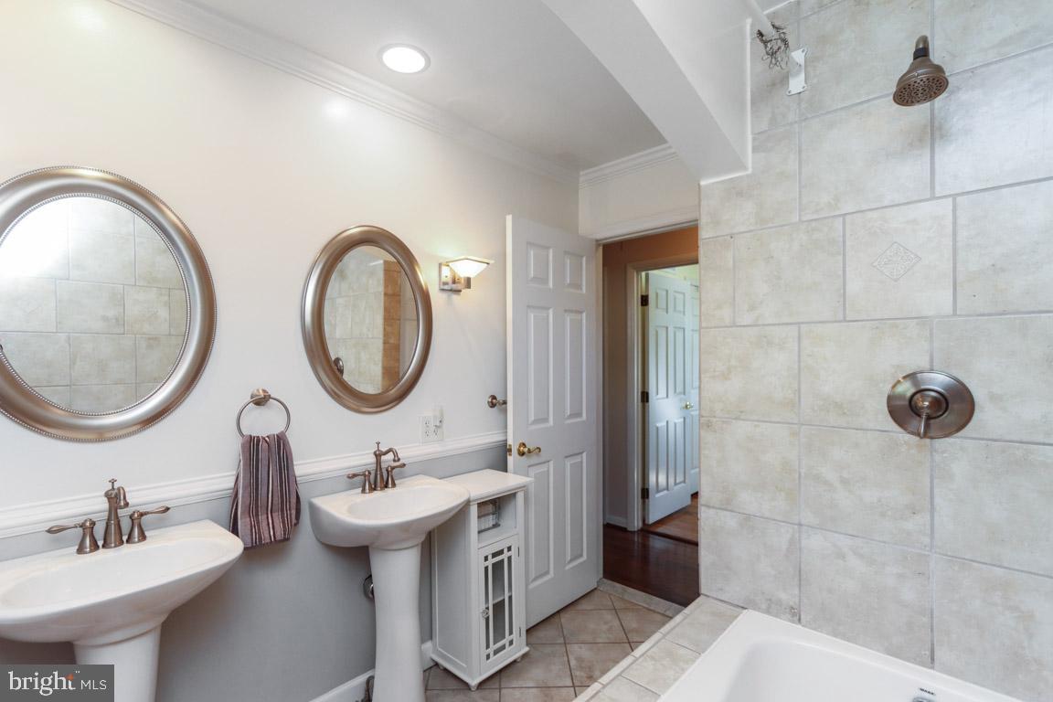 2227 Coon Club Road Westminster, MD 21157 - Photo 37 of 52 Shower & 2 Pedestal Si nks Each W/Cabinet