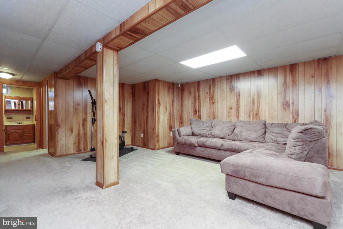 2227 Coon Club Road Westminster, MD 21157 - Photo 44 of 52 Great Carpeting