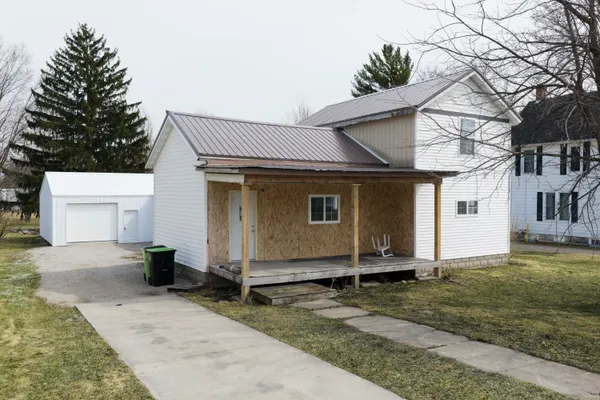 $199,000 | 406 South College Avenue, Fox Lake, WI 53933