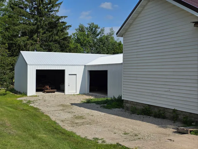 $199,000 | 406 South College Avenue, Fox Lake, WI 53933