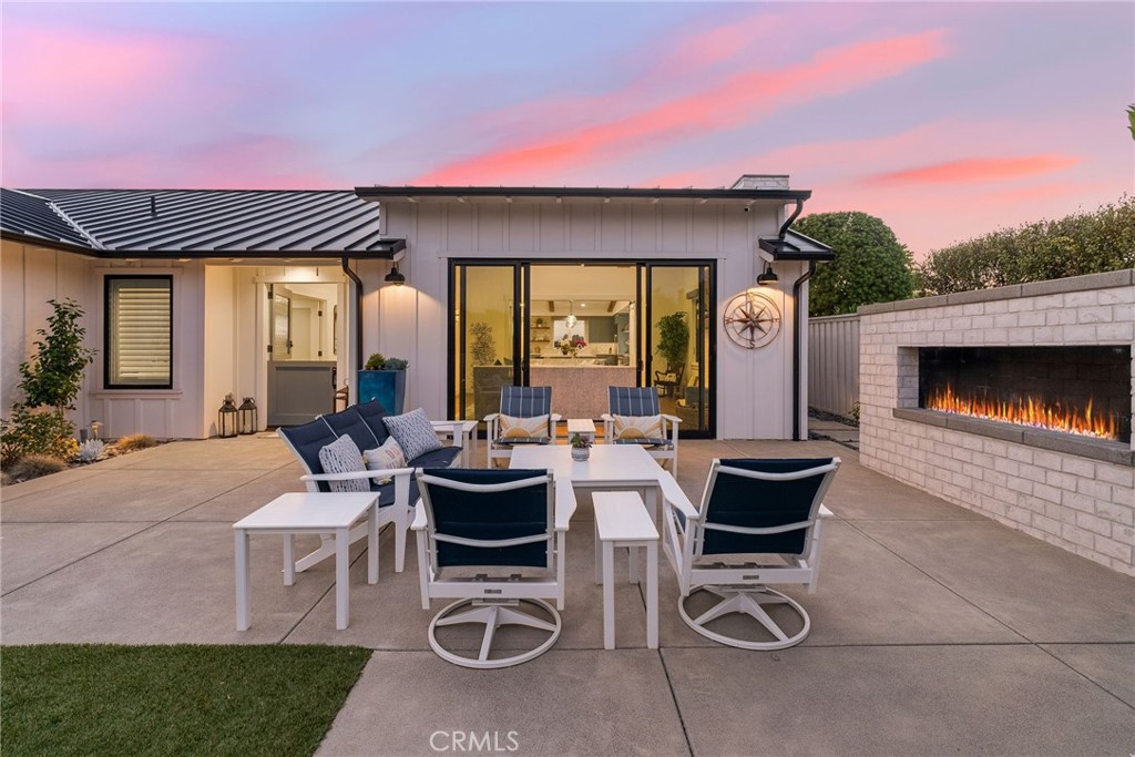 1231 Sand Key Corona del Mar, CA 92625 - Photo 10 of 65 a view of a patio with chairs and tables