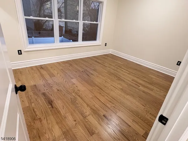 $2,900 | 438 South 11th Street, Unit 2, Newark, NJ 07103