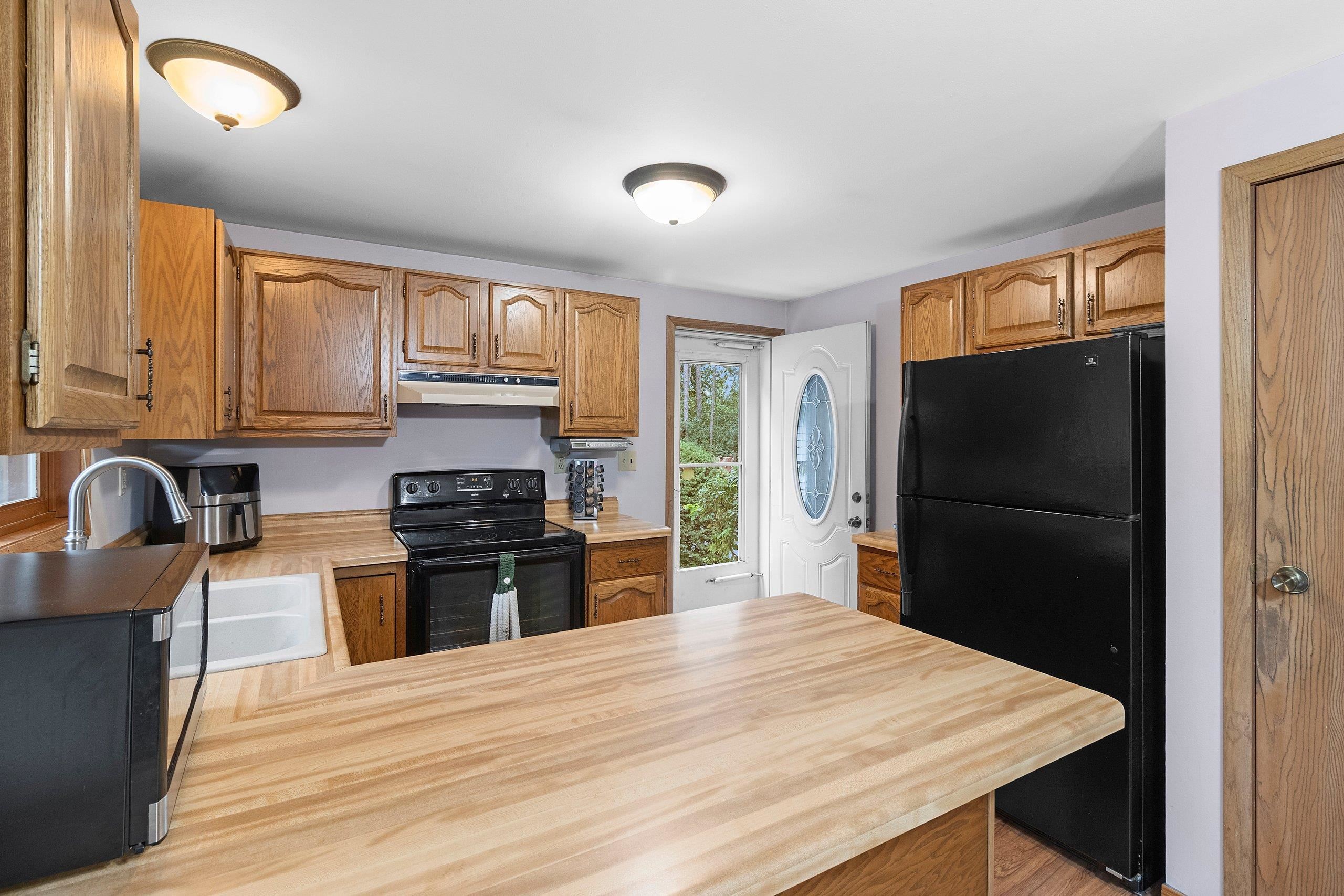 N4711 Rose Brook Road Shawano, WI 54166 - Photo 7 of 58 Gallery Image 7
