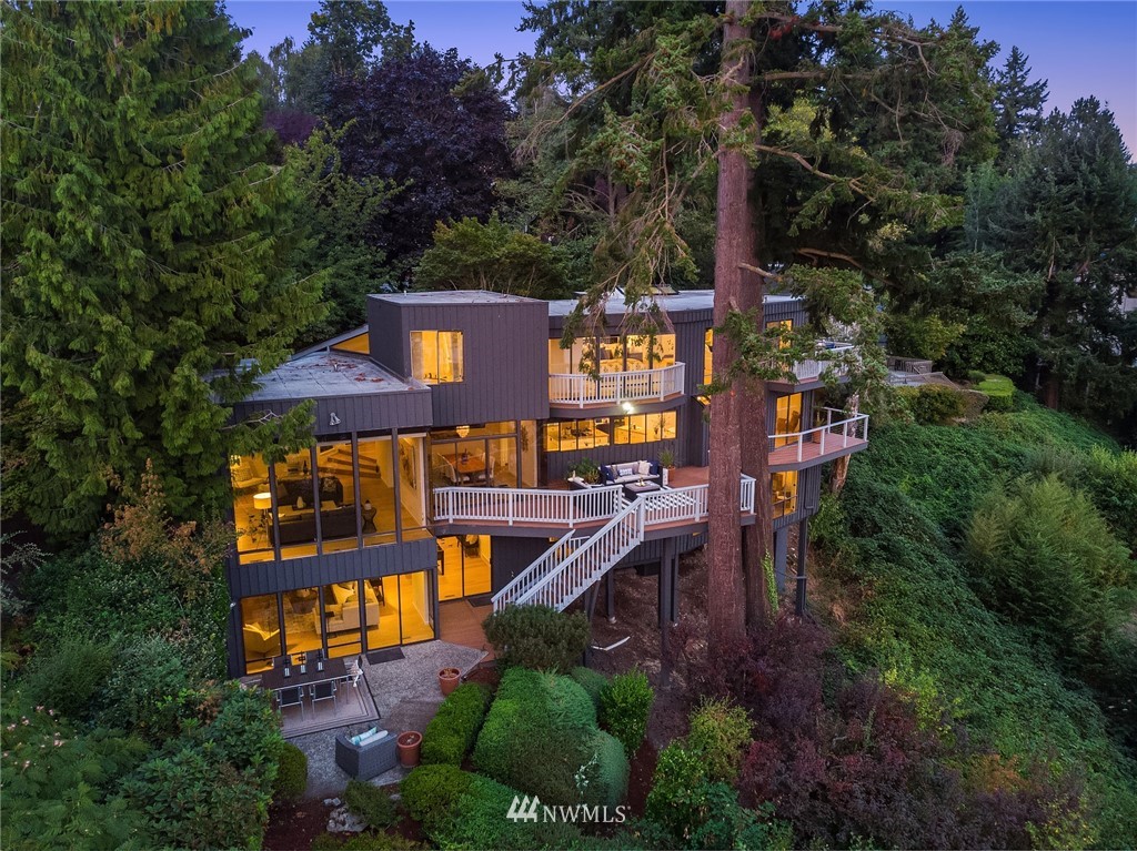 7701 Ridgecrest Lane Mercer Island, WA 98040 - Photo 3 of 35 an aerial view of a house with a yard basket ball court and outdoor seating