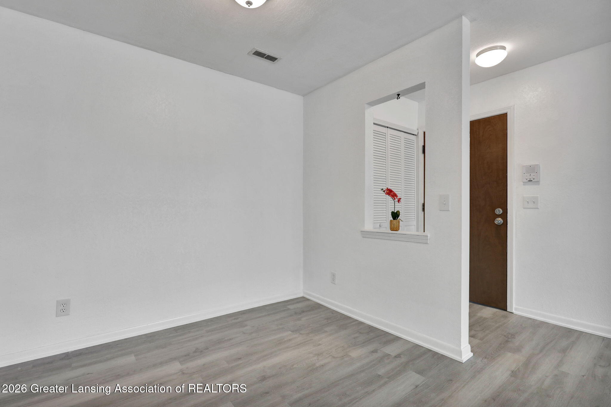 dining and entry way