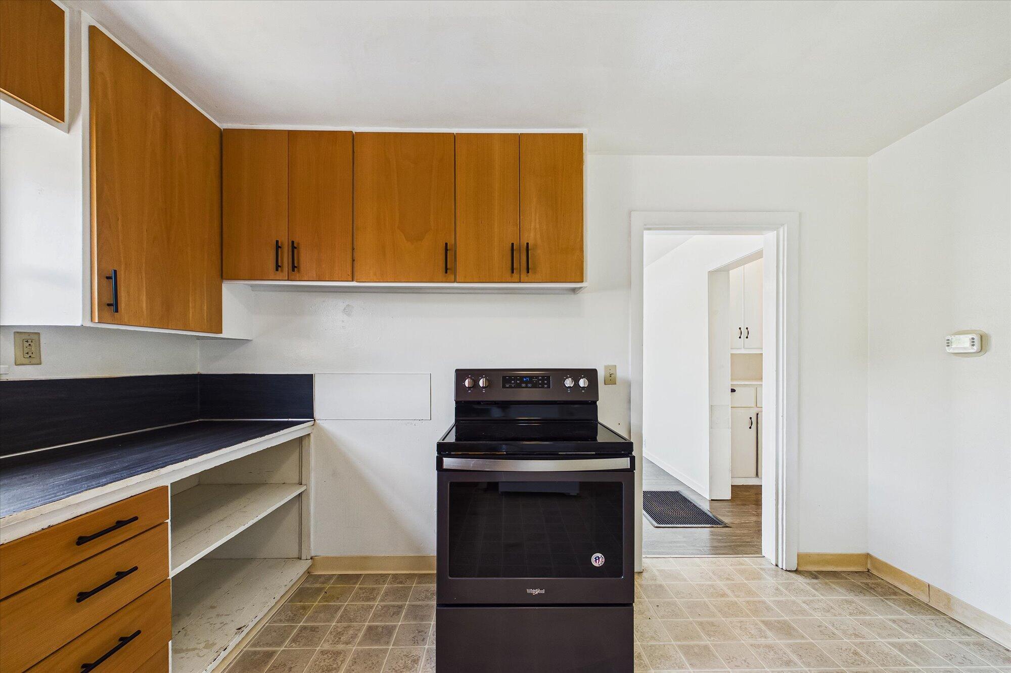 180 Cedar Street Rio Dell, CA 95562 - Photo 14 of 31