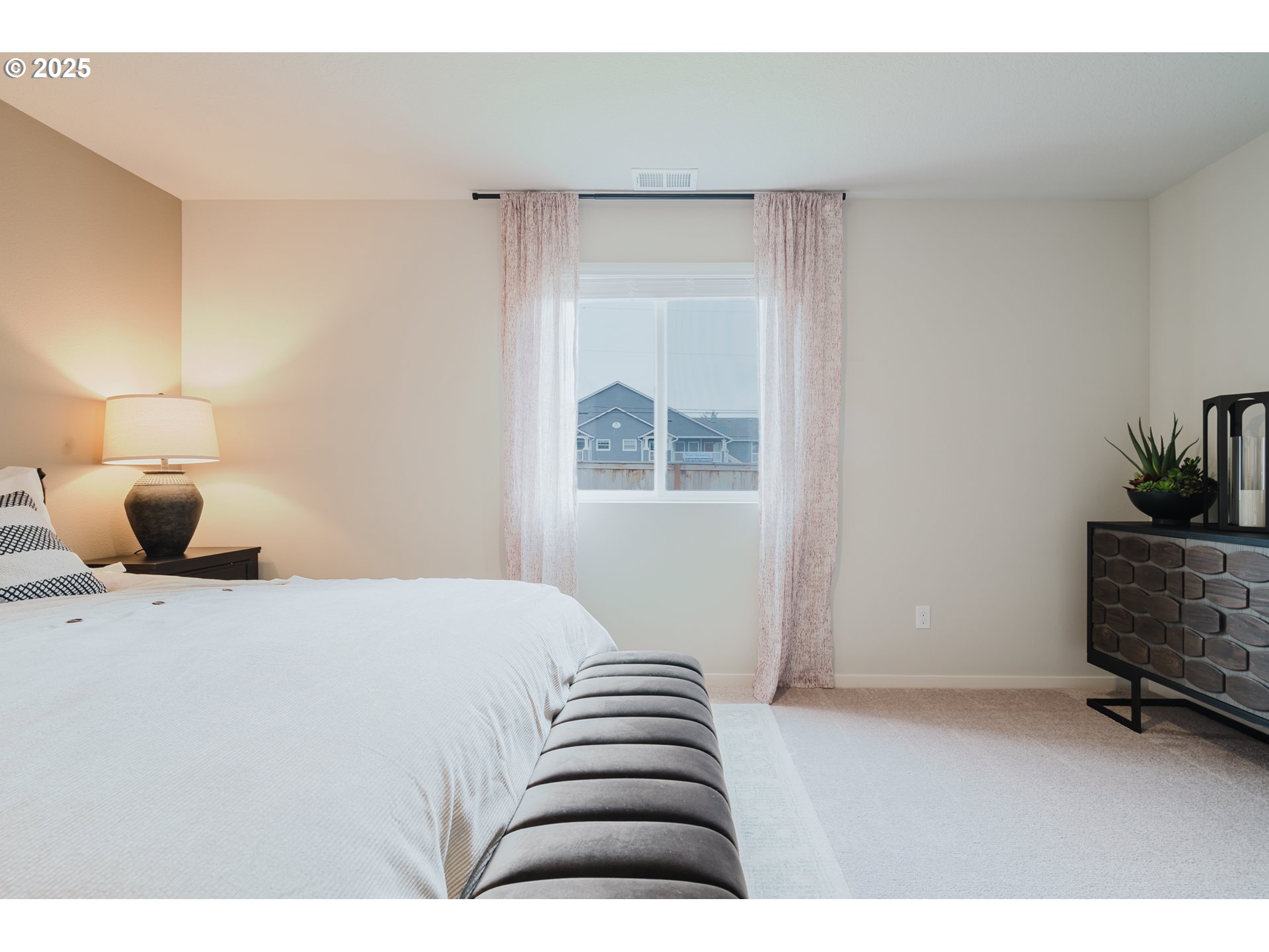 502 Luna Way Lebanon, OR 97355 - Photo 15 of 44